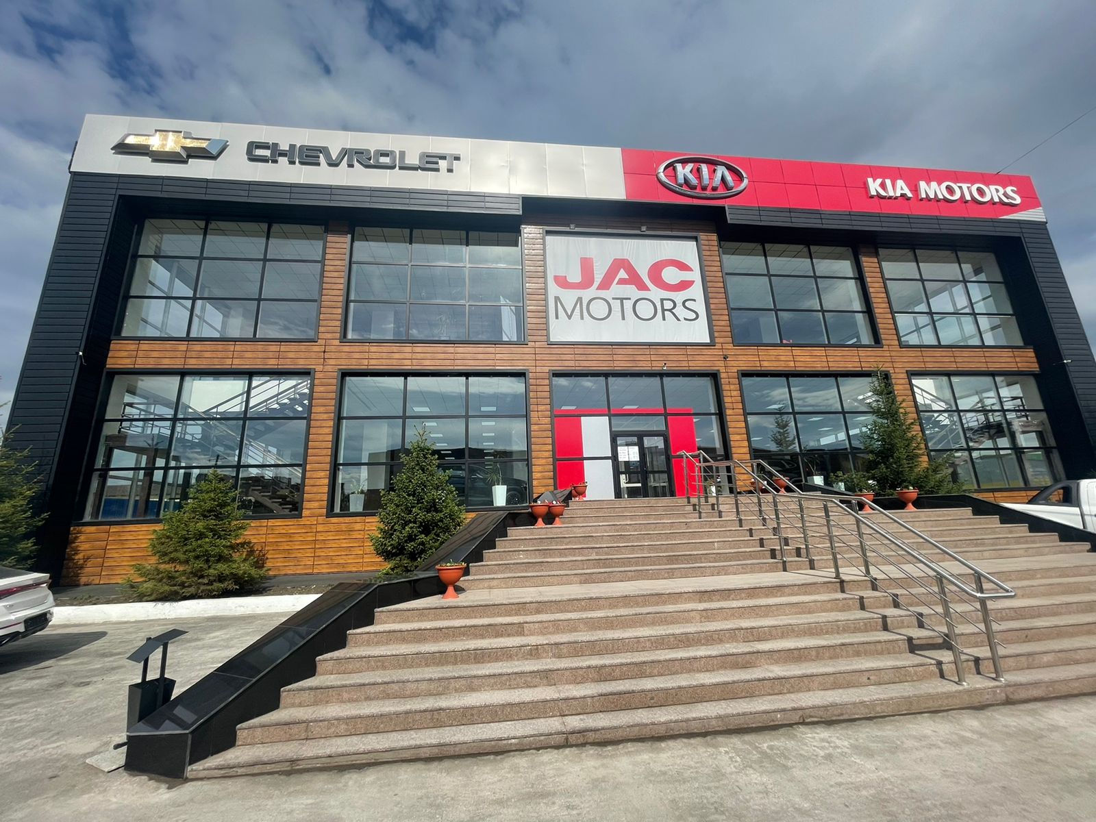 Жалаңаш қарт әйелдер