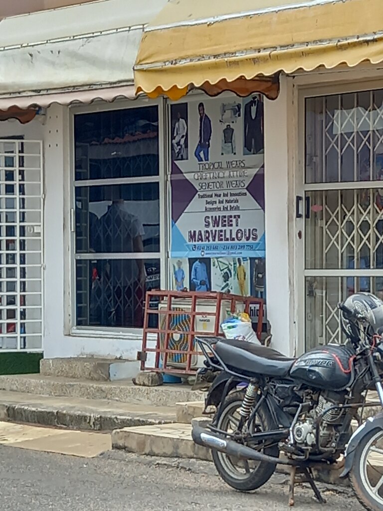 Tailor Sweet marvellous, Accra, photo