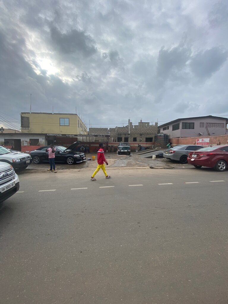 Car wash Unique Car Washing Bay, Accra, photo