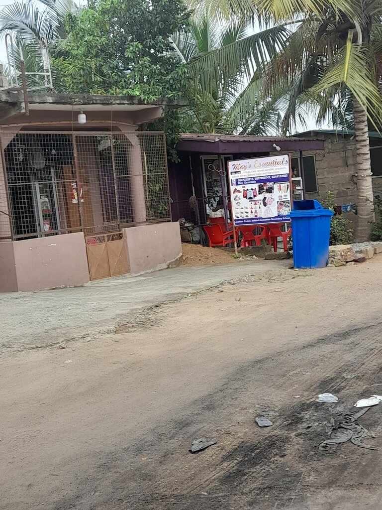 Clothing store Mary's Essential, Earth, photo