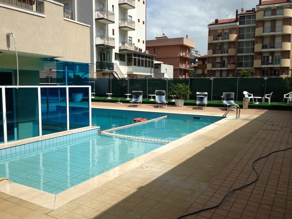 Фото Hotel Apogeo