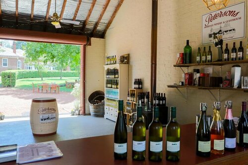 Внешний вид отеля Petersons Armidale Winery and Guesthouse в Армидейле, фото 4