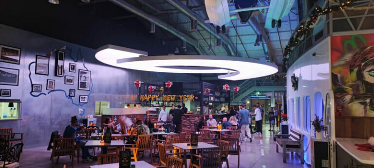 Bar, pub Tyler's Tavern, Dubai, photo