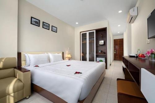 Фото New Vision Palace Hotel