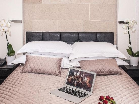 Фото NOX Golders Green