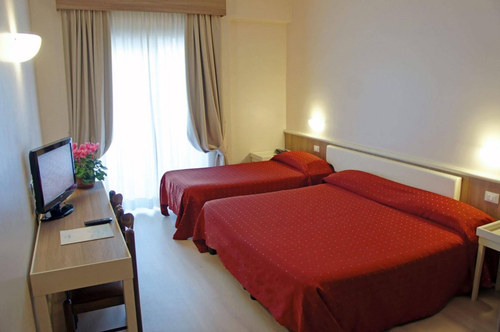 Фото Hotel Mirasole International