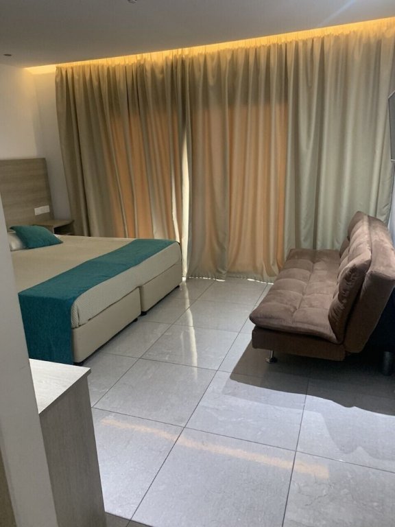 Фото Ia Annex Hotel