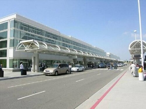 Гостиница SureStay Hotel by Best Western Ontario Airport в Онтарио