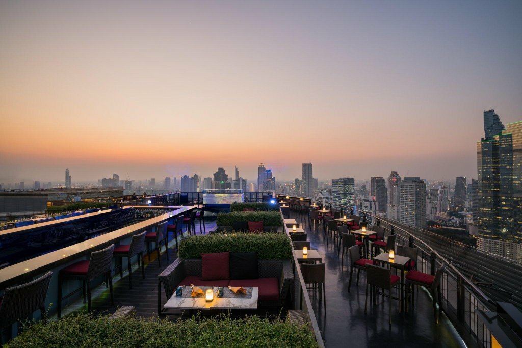 Hotel Anantara Sathorn Bangkok Hotel, Bangkok, photo