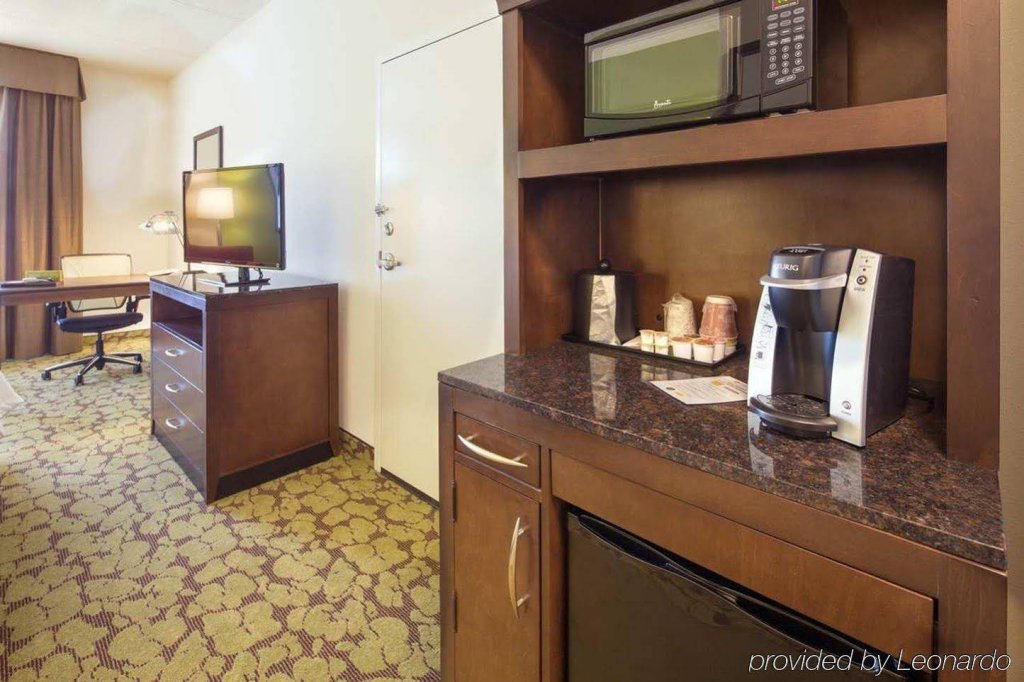 Фото Hilton Garden Inn Pascagoula