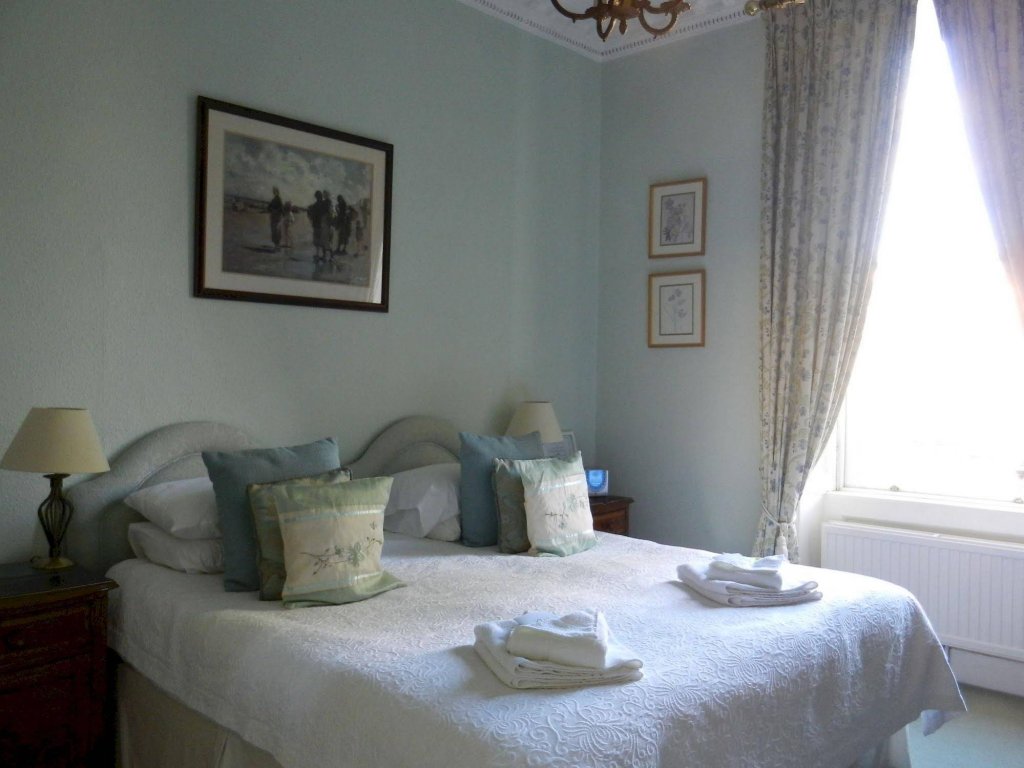 Фото Brocks Guest House