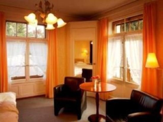 Фото Hotel La Prairie