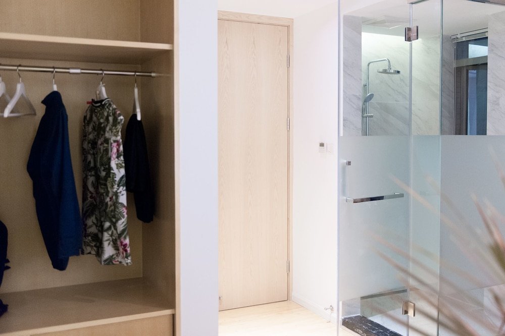 Фото White waltz