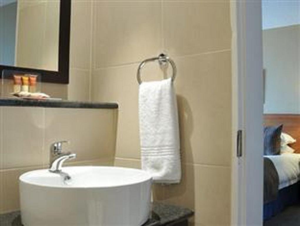 Фото Protea Hotel by Marriott Cape Town Tyger Valley