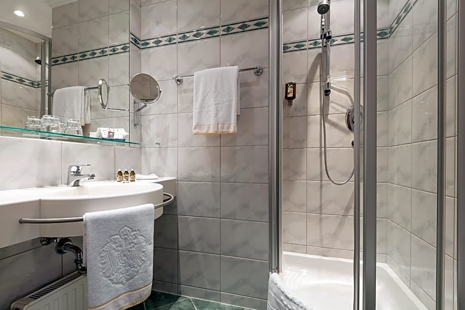 Фото Hotel Kaiserhof Wien