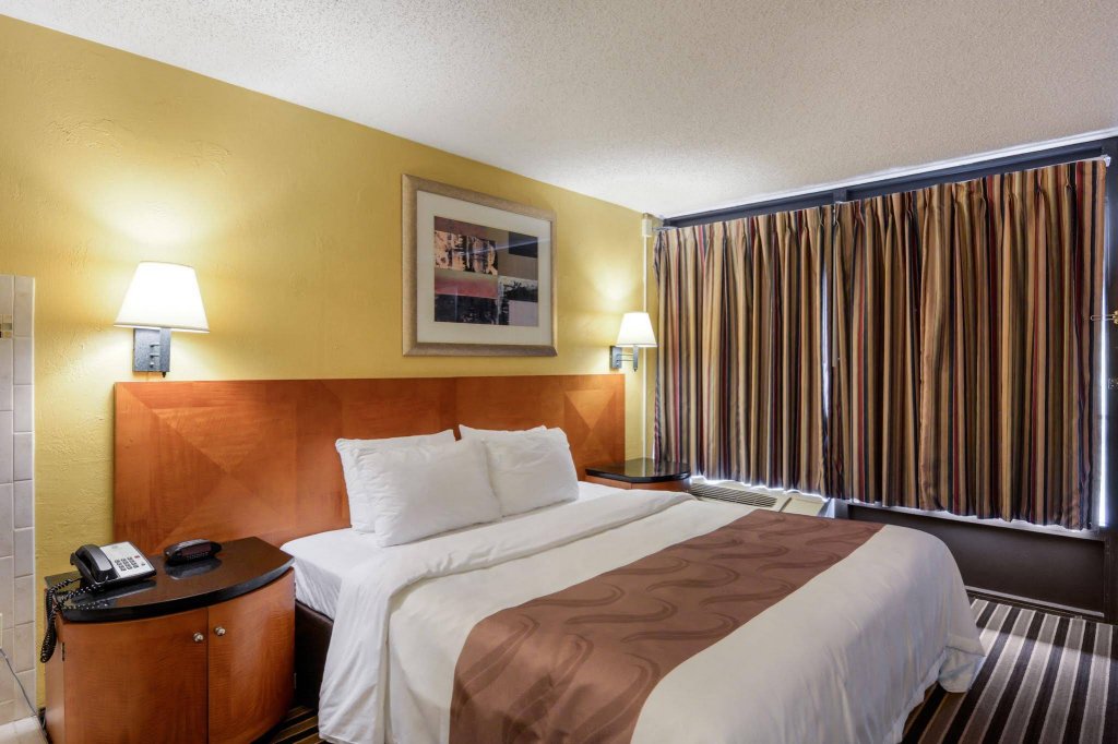 Фото Baymont by Wyndham Front Royal Near Shenandoah National Park