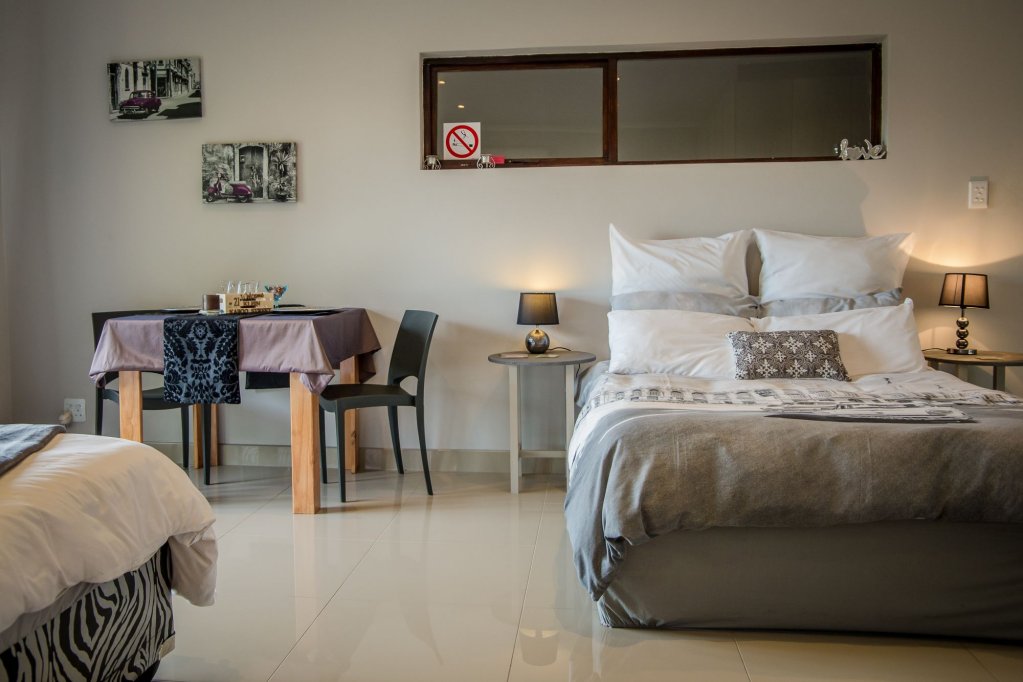 Фото 21 Klein Karoo Street