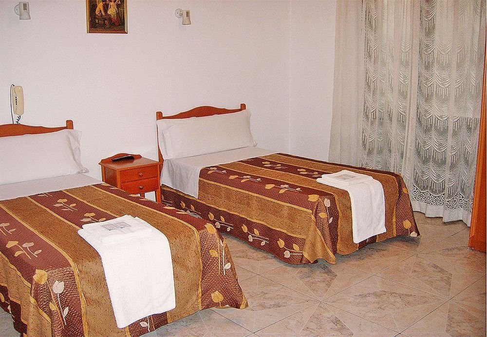 Фото Hostal Fuencarral Kryse