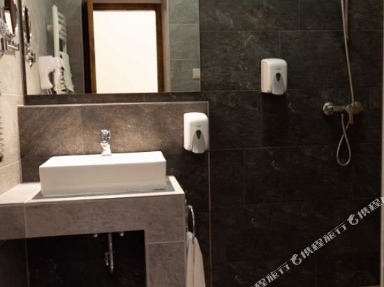 Фото Vén Diófa De Lux Panzió