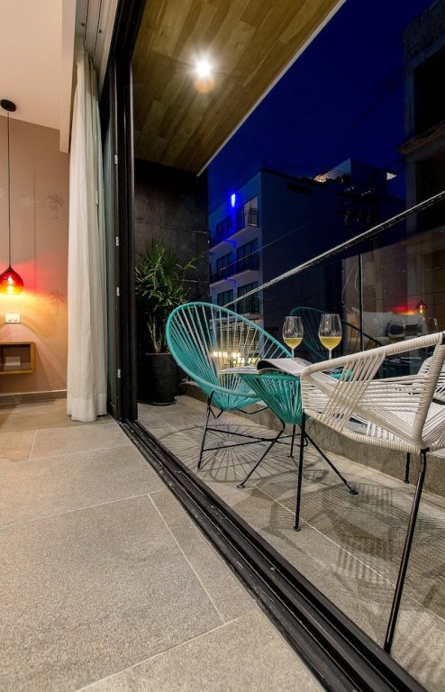 Фото Aquamarina Suites