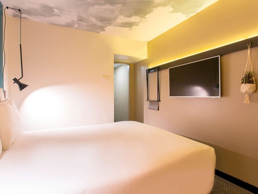 Фото Ibis Marseille Centre Préfecture