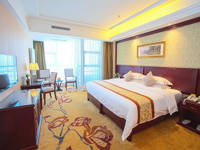 Фото Vienna Hotel Jinan Liancheng Square Branch