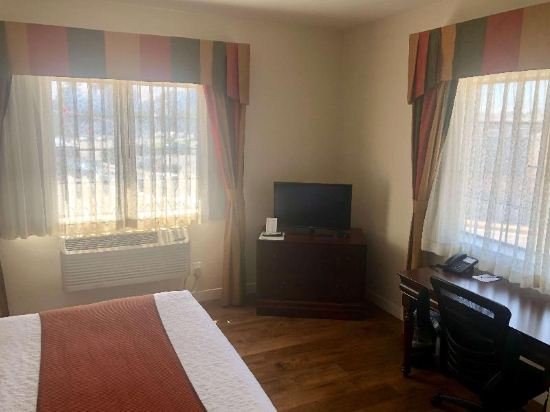 Фото Best Western Rose Garden Inn