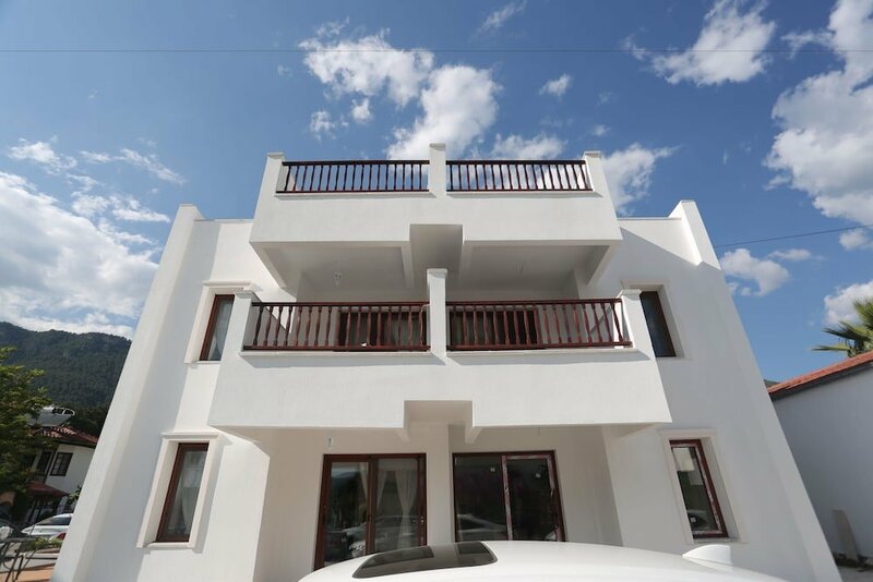Апартаменты Alp Suites Limon в Ула