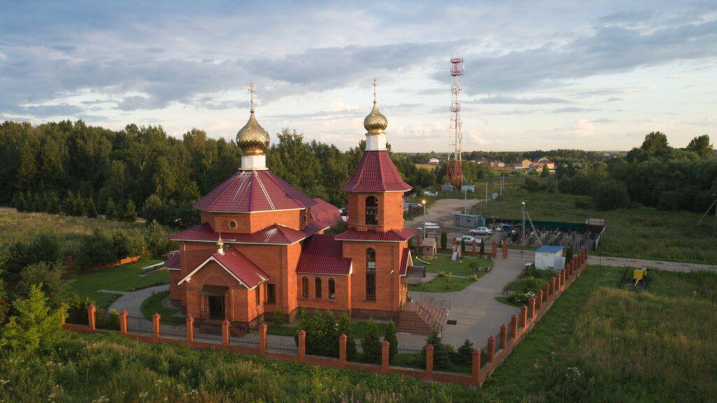 Iglesia ortodoxa Tserkov Rozhdestva Ioanna Predtechi na Vostryakovskom kladbishche, , foto