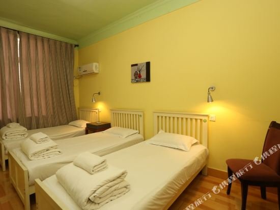 Фото Chengdu Mrs Panda Hostel