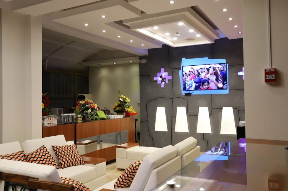 Фото отеля 2