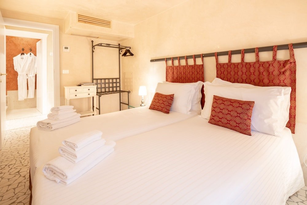 Фото Fenice Apartments in Venice