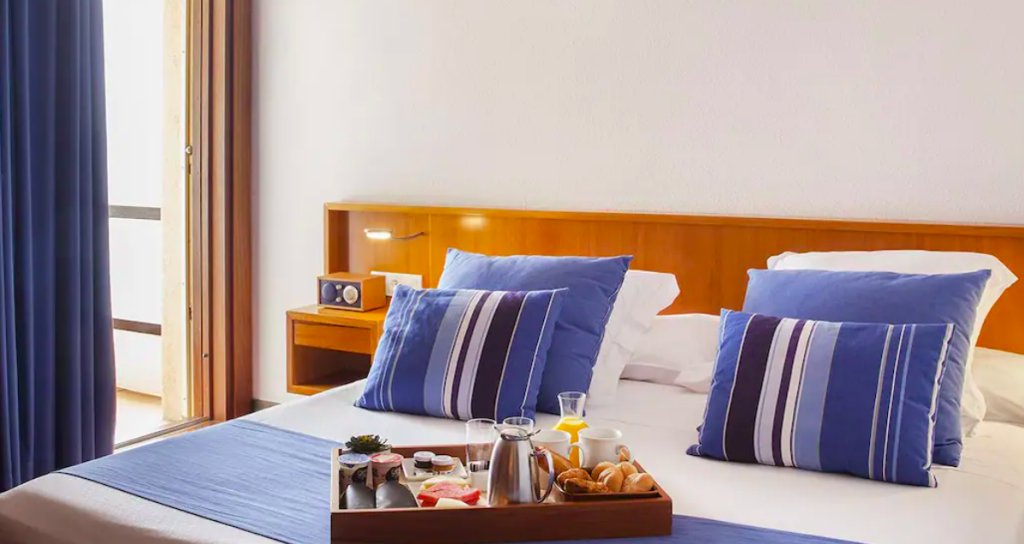 Фото Almadraba Park Hotel