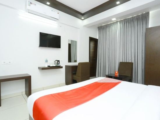 Фото Leela Backwaters Inn