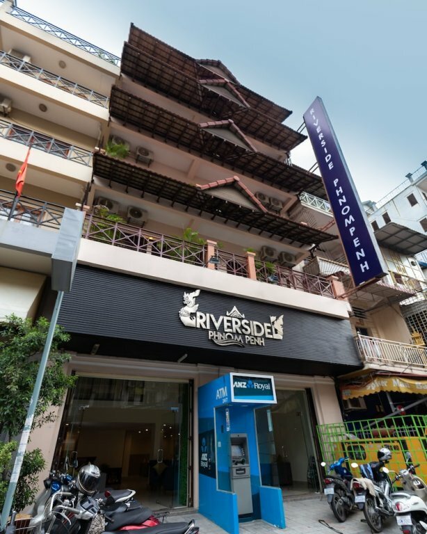 Гостиница The Riverside Hotel Phnom Penh в Пномпене