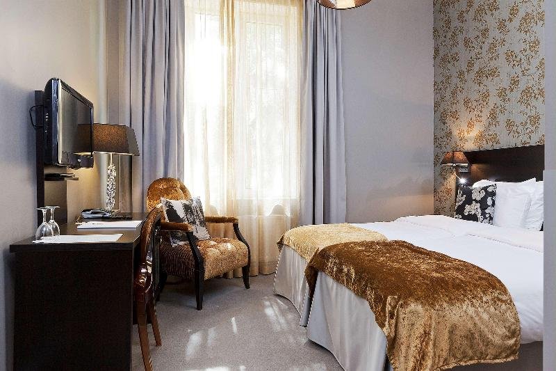 Фото отеля 2