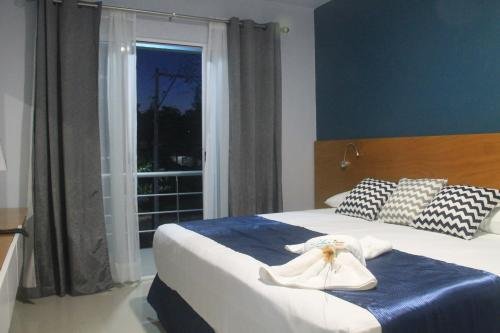 Фото Relax Inn Suites