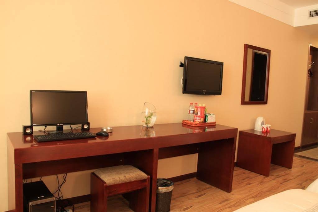 Фото Luoyang Yilu Gangwan Hotel