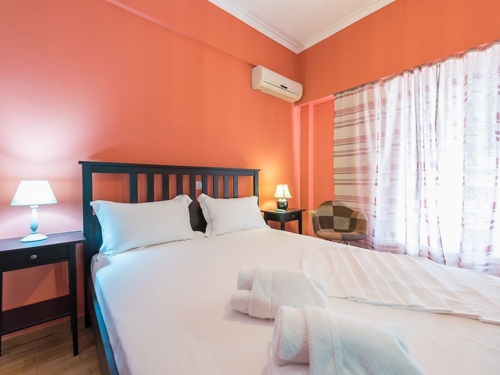 Фото Α Koukaki, Modern Newly Refurbished Apartment