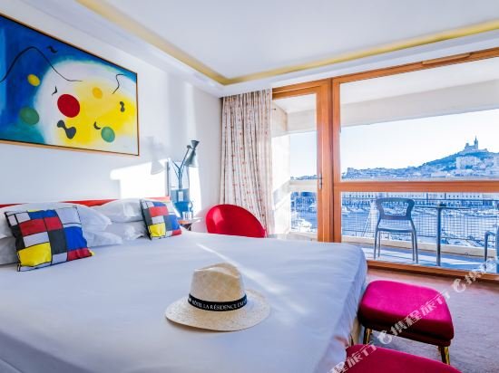 Фото La Résidence du Vieux Port