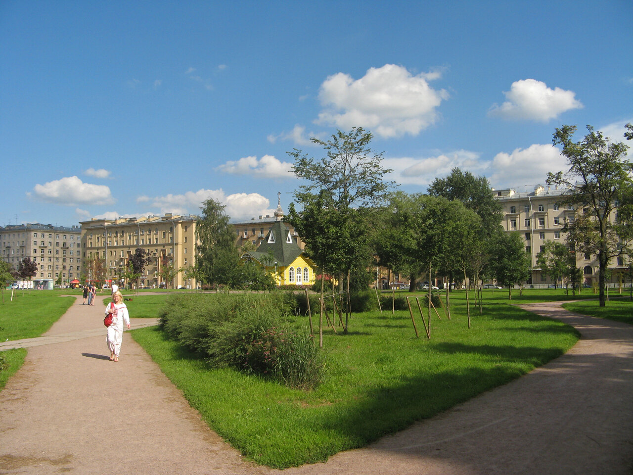 Ломоносовский сад санкт петербург