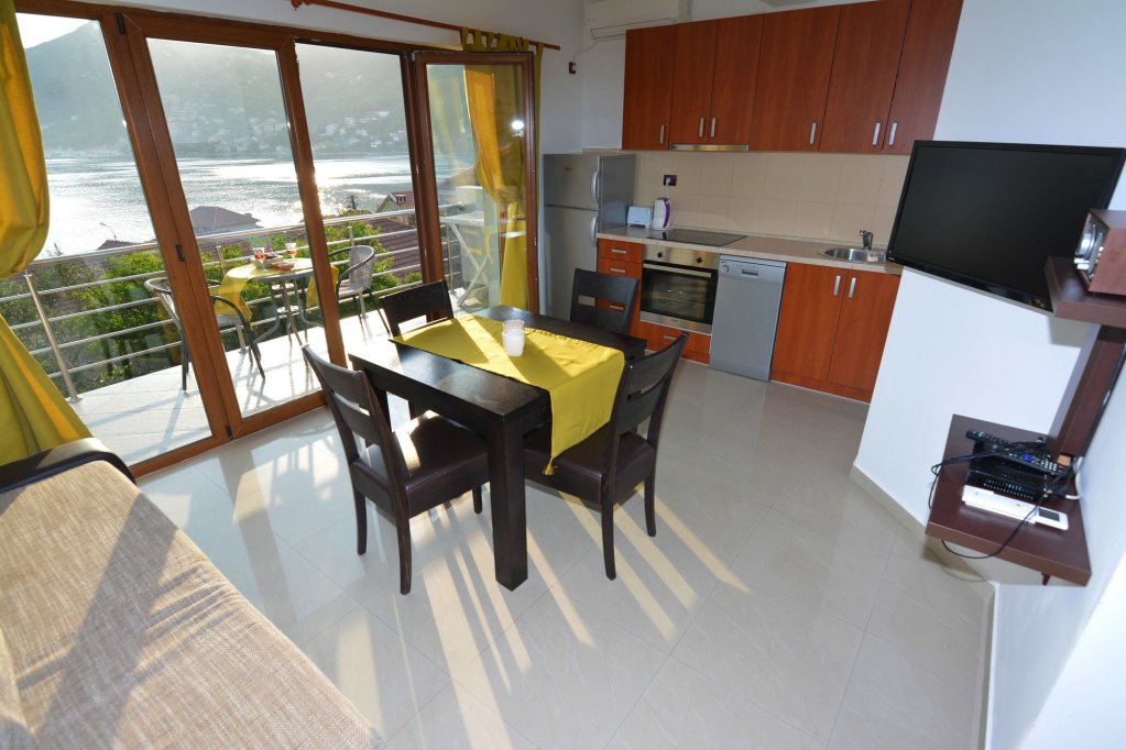 Фото Old House Morinj - Tara