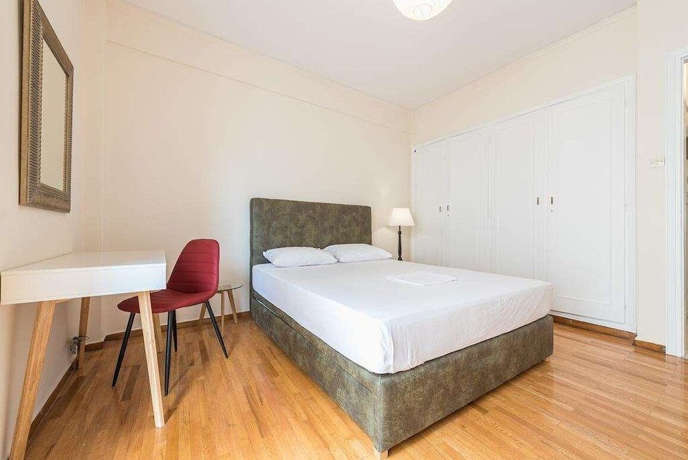 Фото Athens Crown Paradise Apartments