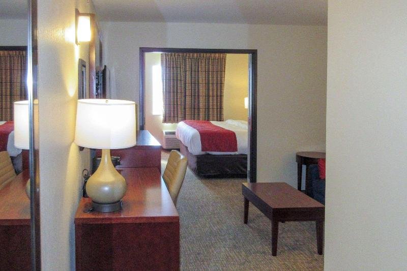 Фото Comfort Inn Bonner Springs Kansas City