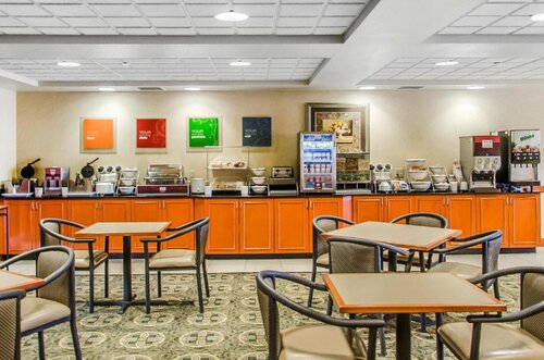 Гостиница Microtel Inn & Suites by Wyndham Eagle River/Anchorage Area в Штате Аляска