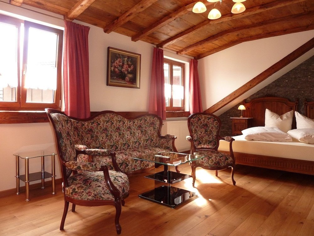 Фото Hotel-Restaurant Löwen