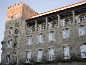 Гостиница Compostela