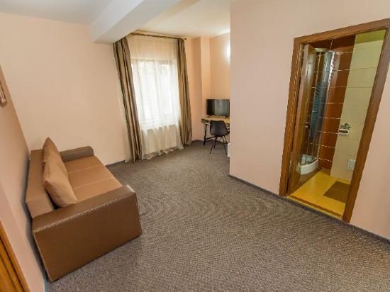 Фото Long Street Hotel