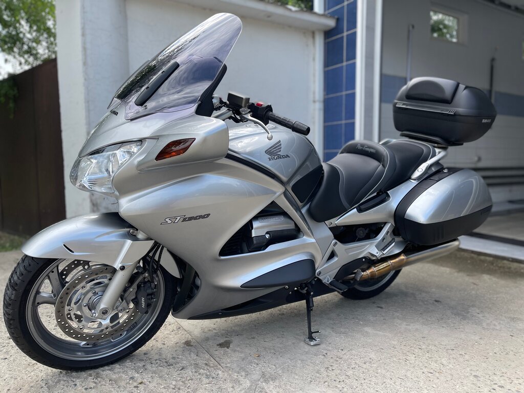 Honda Street NX 5