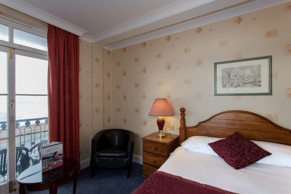 Фото Royal Albion Hotel